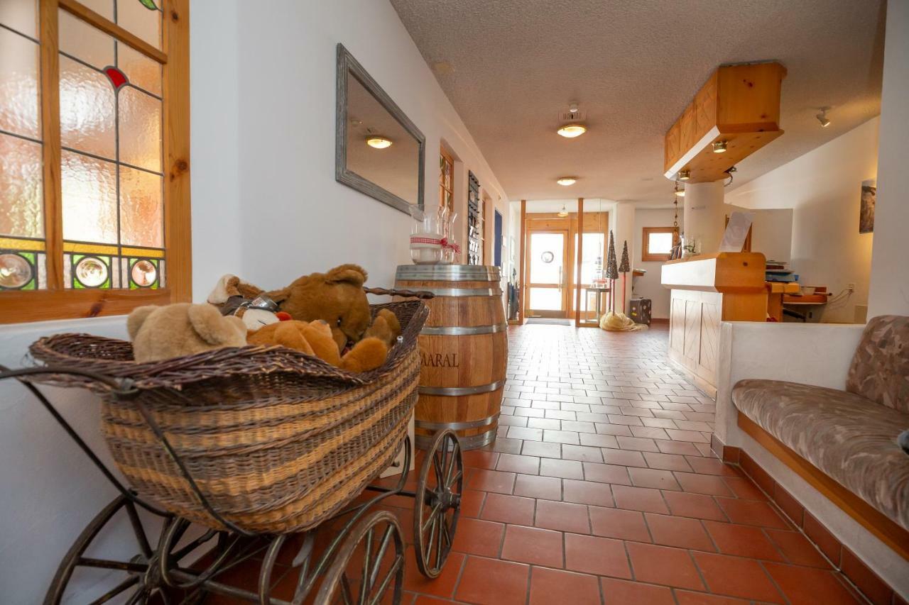 T3 Hotel Mira Val Φιλμς Εξωτερικό φωτογραφία