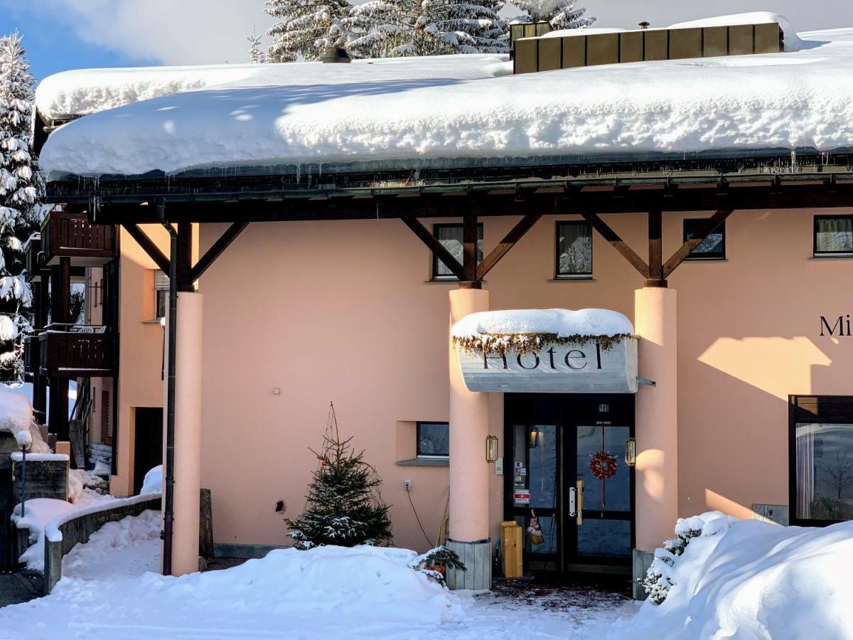 T3 Hotel Mira Val Φιλμς Εξωτερικό φωτογραφία